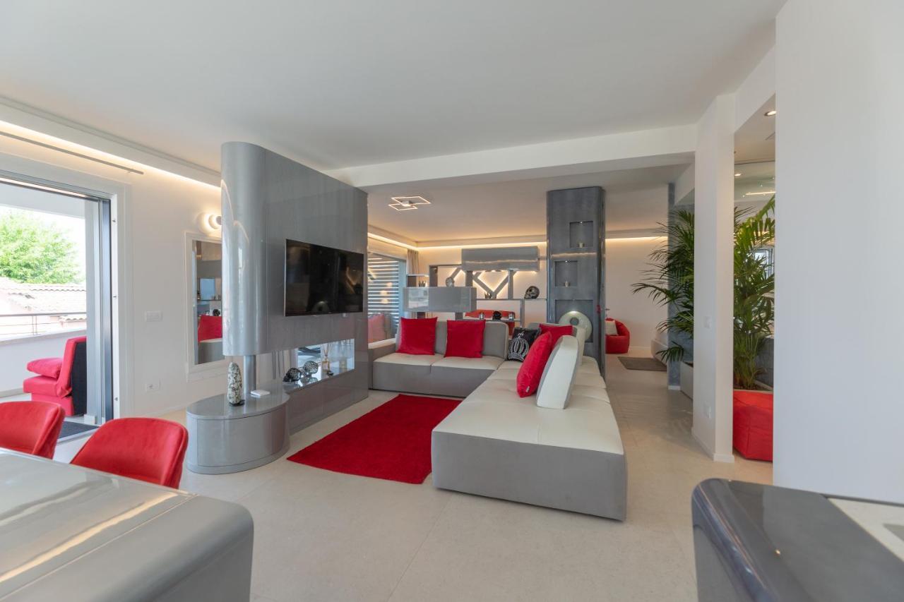 Magic Luxury Apartments Bardolino Exterior photo
